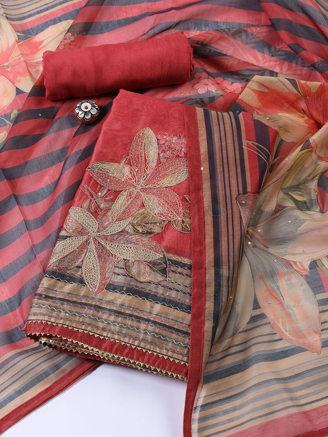 Meena Bazaar Floral Printed Embroidered Sequinned Chanderi Unstitched Dress Material, Coral
Meena Bazaar Floral Printed Embroidered Sequinned Chanderi Unstitched Dress Material, Coral