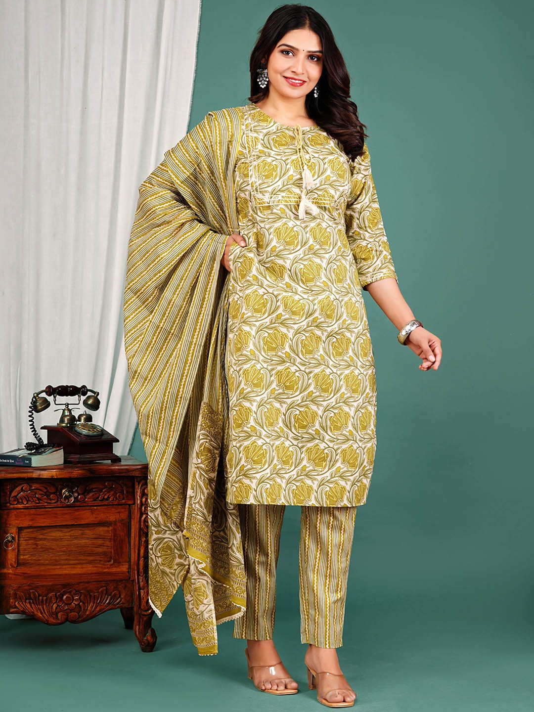 Moajaza Floral Printed Tie-Up Neck Pure Cotton Straight Kurta With Trousers & Dupatta, Green
Moajaza Floral Printed Tie-Up Neck Pure Cotton Straight Kurta With Trousers & Dupatta, Green
