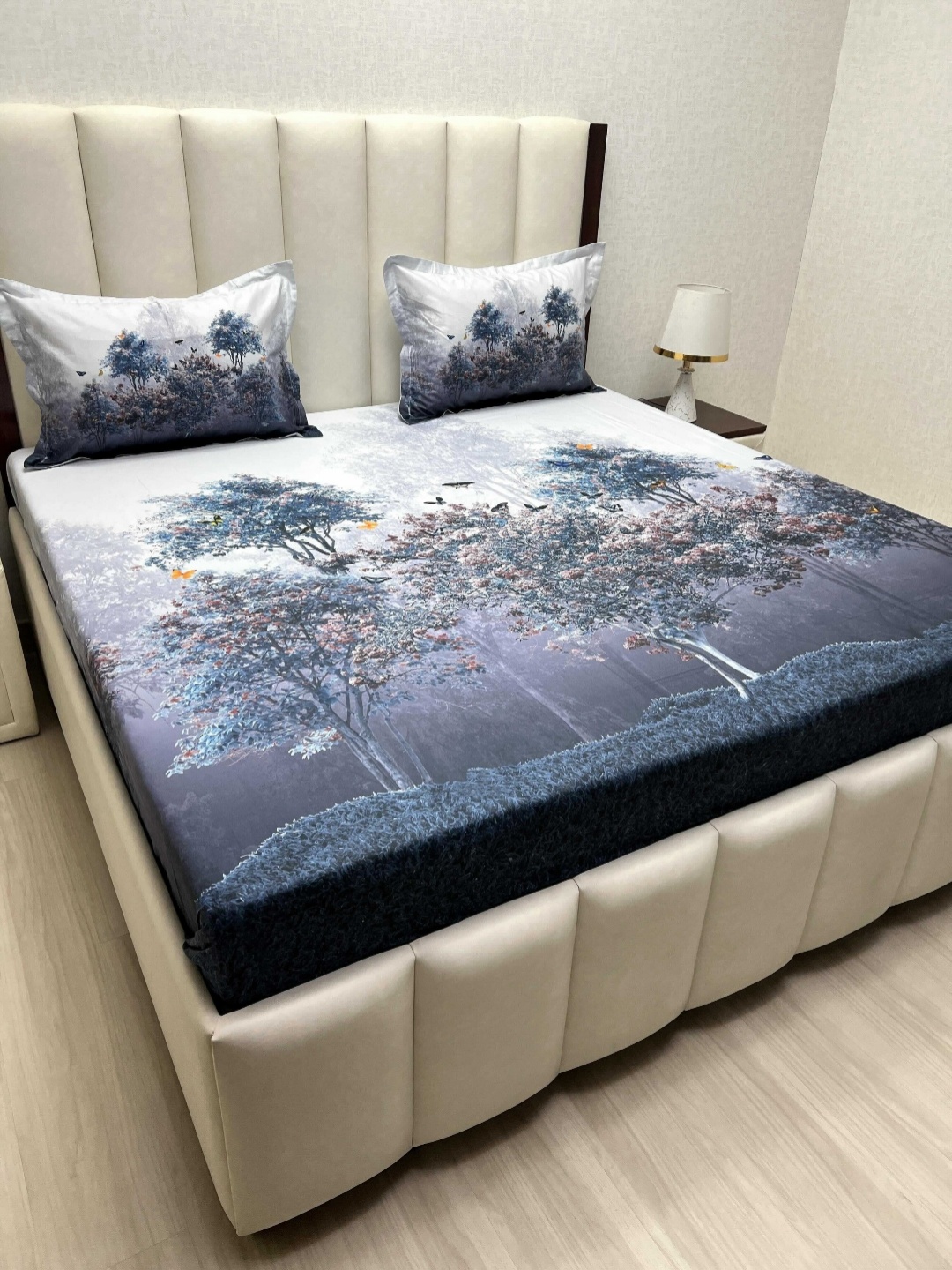 Pure Decor Majestic White Floral Printed 330 TC Cotton King Bedsheet Set 2.74 m x 2.74 m, Blue
Pure Decor Majestic White Floral Printed 330 TC Cotton King Bedsheet Set 2.74 m x 2.74 m, Blue
