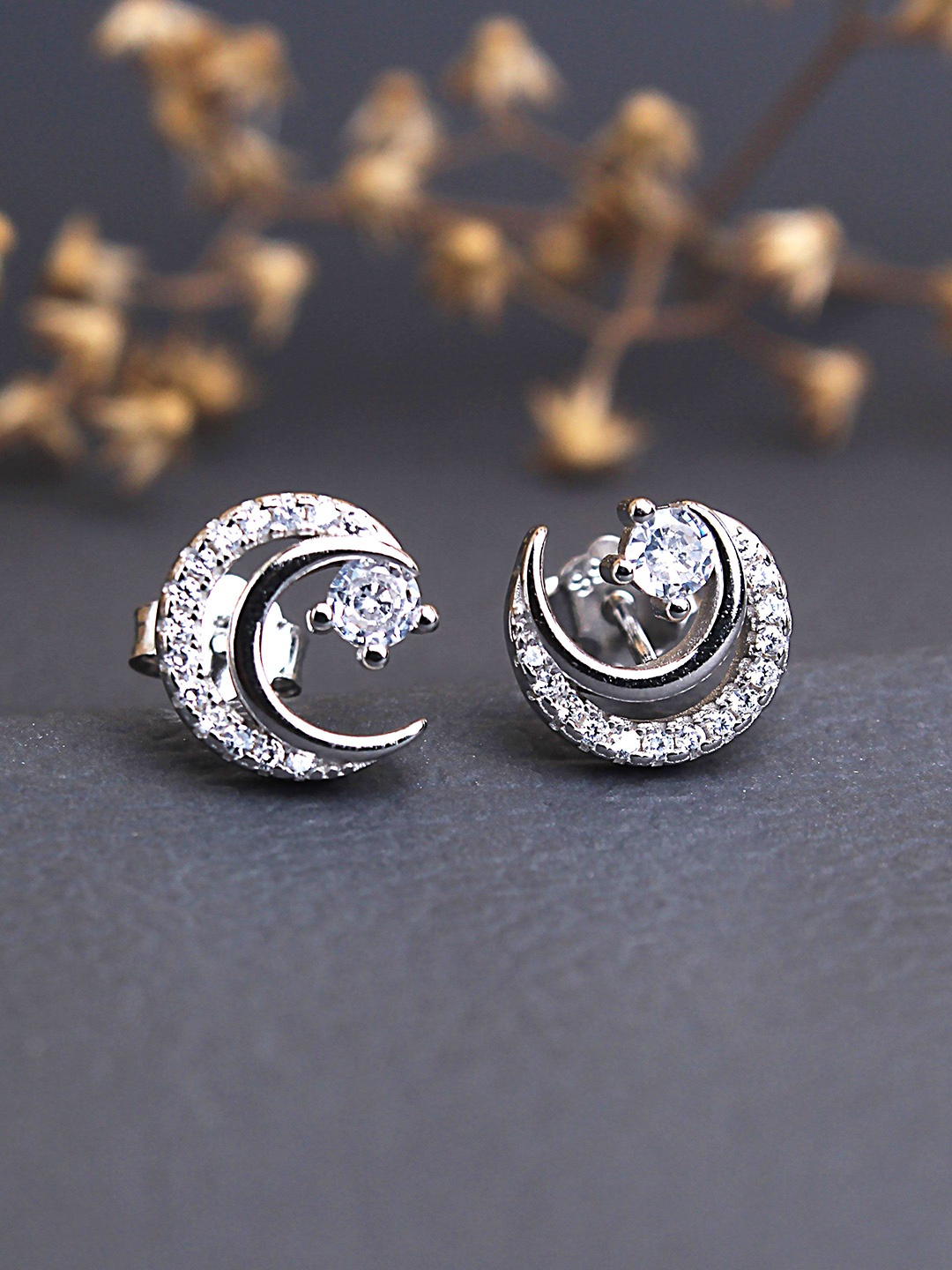 DEVASHREE 925 Silver Rhodium-Plated Cubic Zirconia Studded Crescent Shaped Moon Studs, White
DEVASHREE 925 Silver Rhodium-Plated Cubic Zirconia Studded Crescent Shaped Moon Studs, White