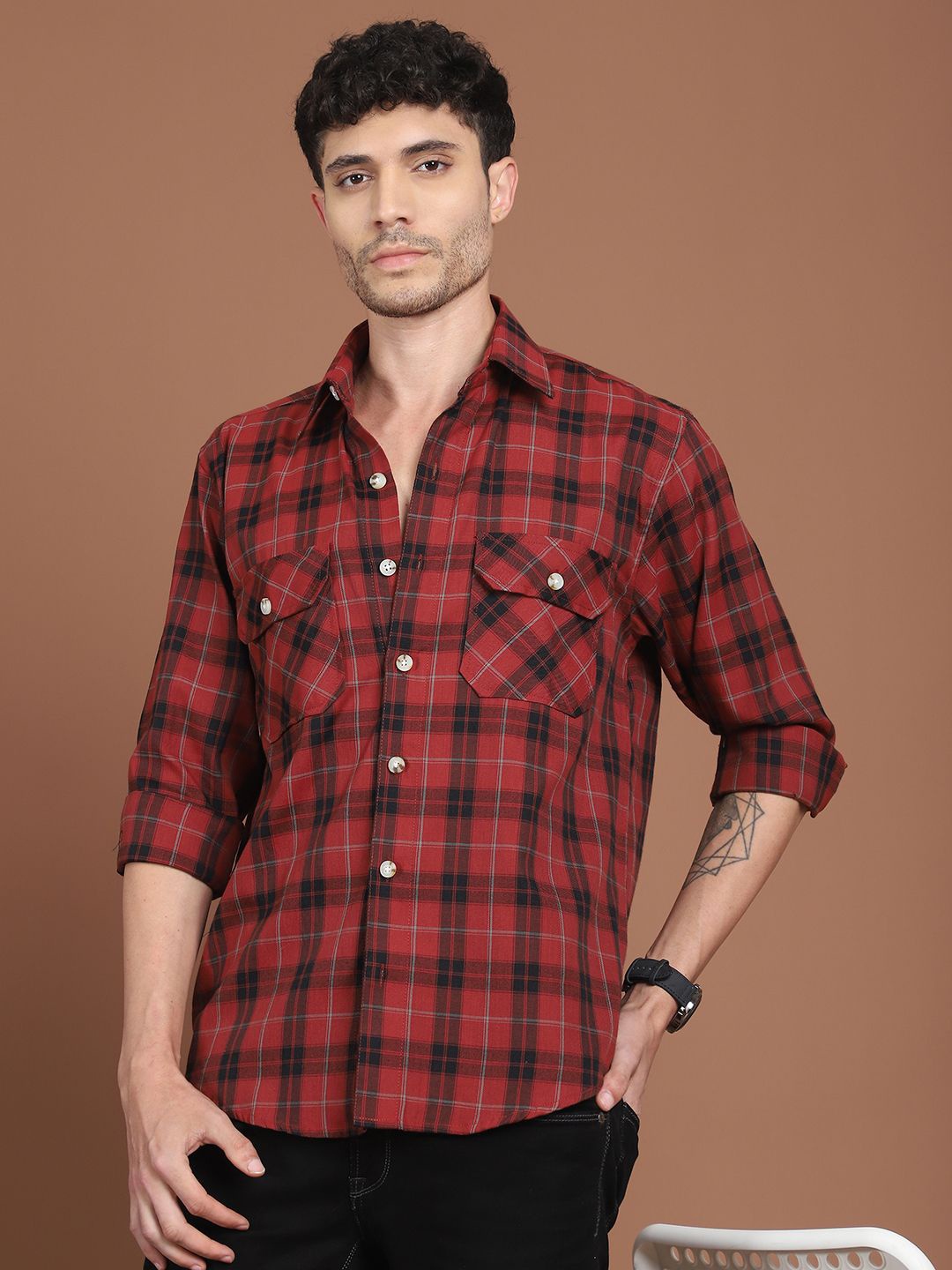Indian Needle Men Classic Relaxed Fit Spread Collar Tartan Checked Cotton Casual Shirt, Red
Indian Needle Men Classic Relaxed Fit Spread Collar Tartan Checked Cotton Casual Shirt, Red