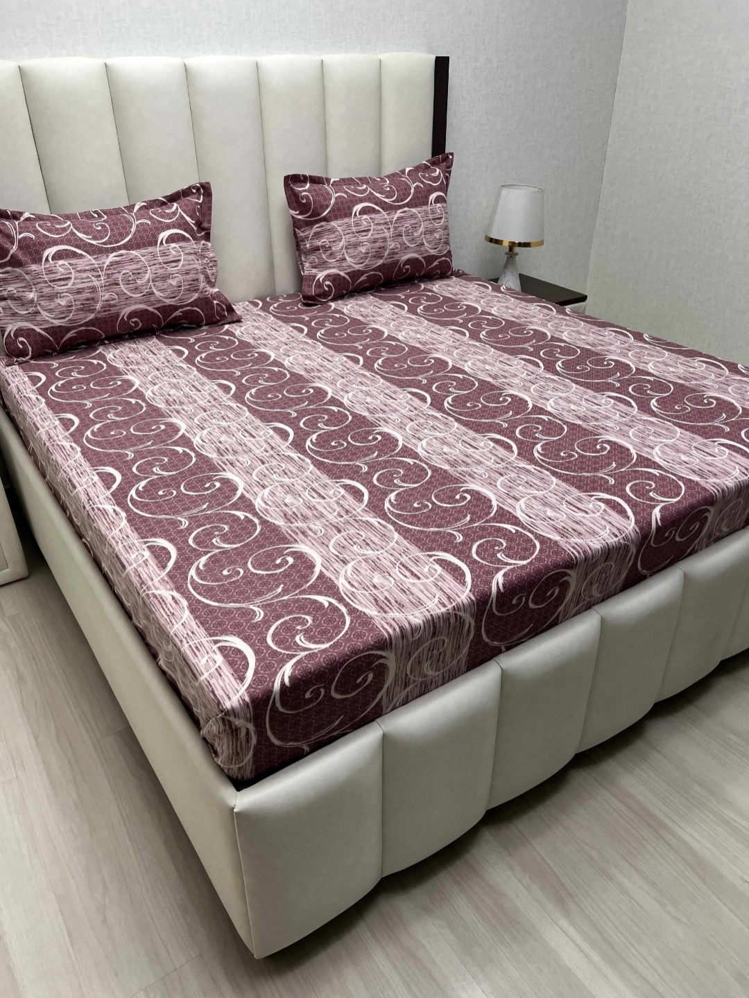 Pure Decor Velar Fur Sib Maroon Pure Cotton 400 TC King Bedsheet Set 2.74 m x 2.74 m
Pure Decor Velar Fur Sib Maroon Pure Cotton 400 TC King Bedsheet Set 2.74 m x 2.74 m