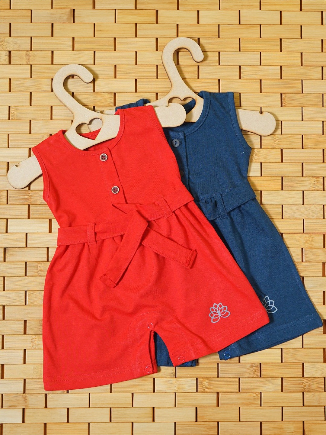 THE MAPLES FASHION Infant Girls Pack of 2 Hosiery Cotton Knee Length Dress With Belt, Orange
THE MAPLES FASHION Infant Girls Pack of 2 Hosiery Cotton Knee Length Dress With Belt, Orange