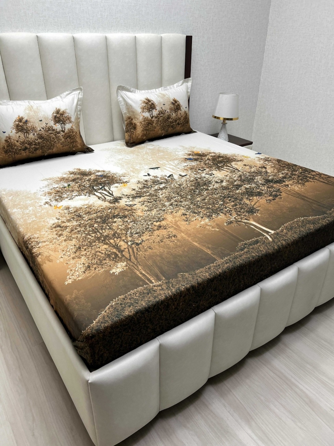 Pure Decor Majestic Brown Floral Printed Pure Cotton 380 TC King Bedsheet Set 2.74 x 2.74m
Pure Decor Majestic Brown Floral Printed Pure Cotton 380 TC King Bedsheet Set 2.74 x 2.74m