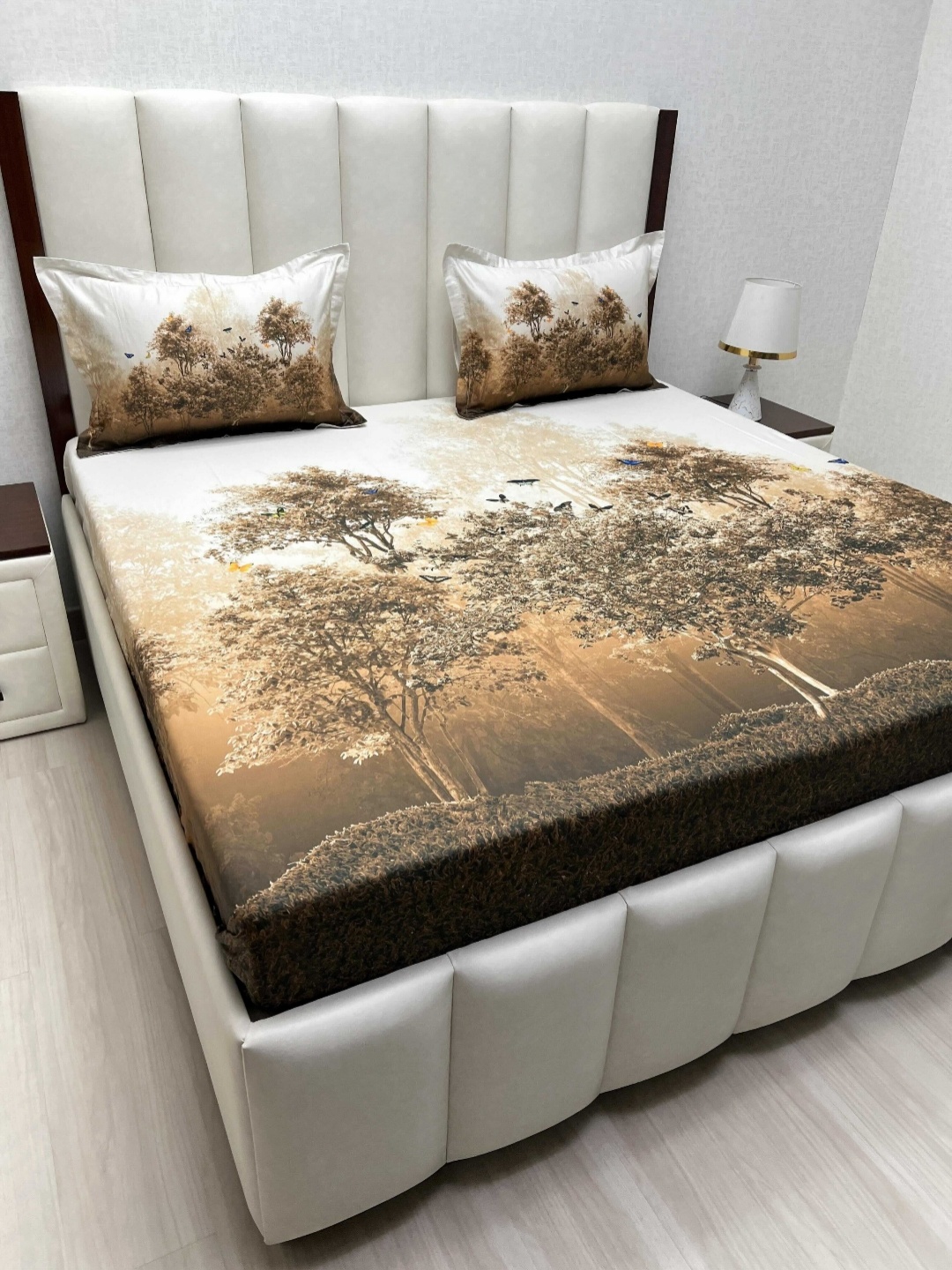 Pure Decor Majestic Brown Floral Printed Pure Cotton 260 TC King Bedsheet Set 2.74 x 2.74m
Pure Decor Majestic Brown Floral Printed Pure Cotton 260 TC King Bedsheet Set 2.74 x 2.74m