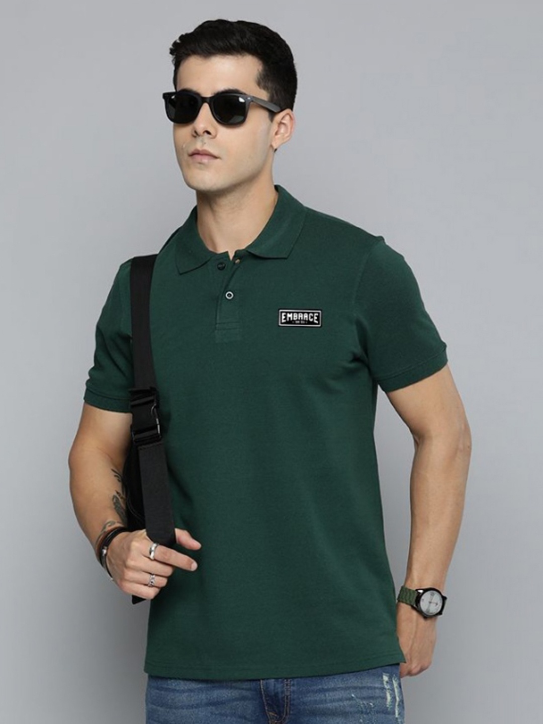 R.Code by The Roadster Lifestyle Co. Men Regular Fit Solid Polo Collar Cotton T-shirt, Green
R.Code by The Roadster Lifestyle Co. Men Regular Fit Solid Polo Collar Cotton T-shirt, Green