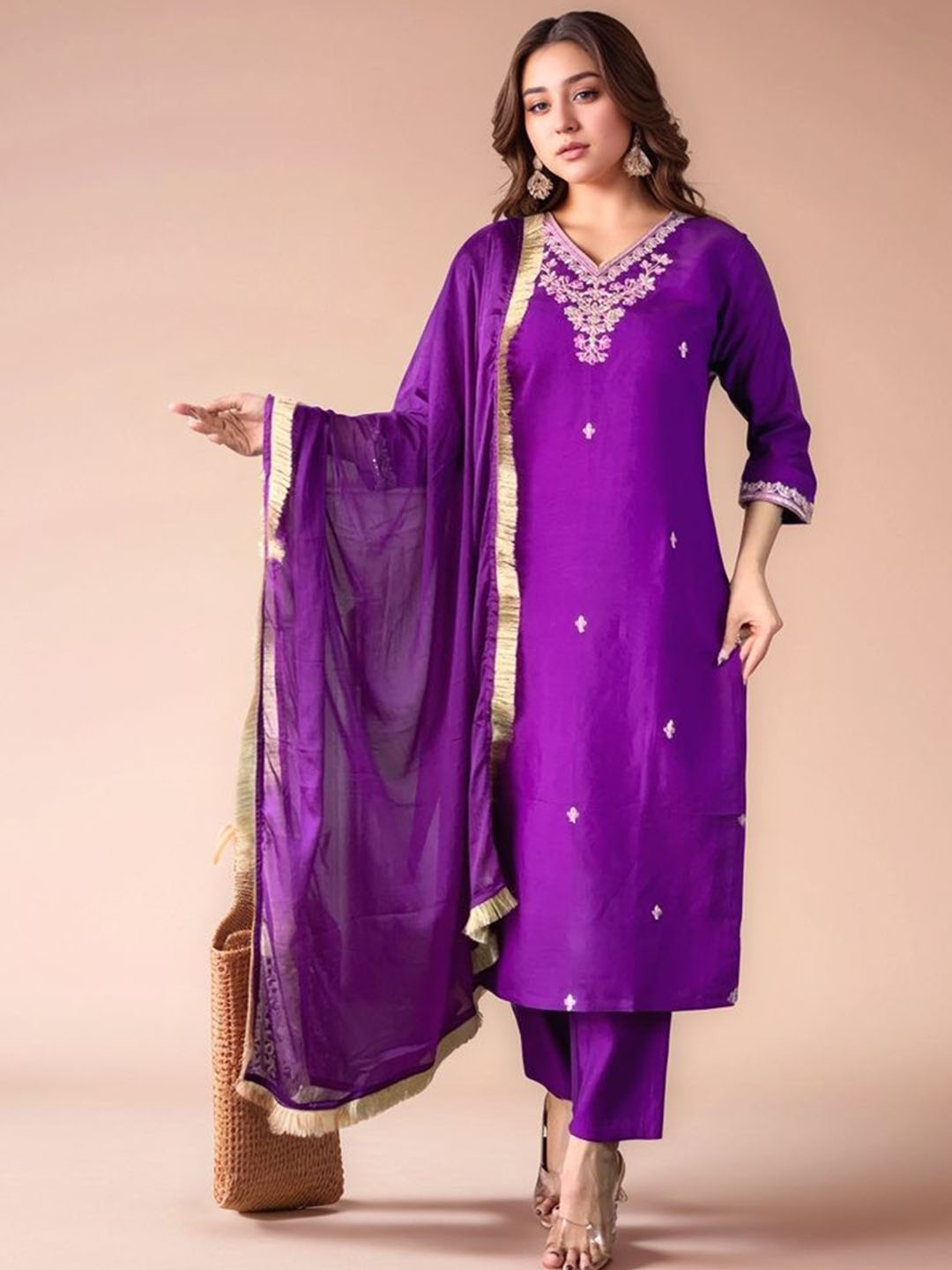 Siya Fashion Embroidered Straight Beads and Stones Kurta With Trousers And Dupatta, Purple
Siya Fashion Embroidered Straight Beads and Stones Kurta With Trousers And Dupatta, Purple