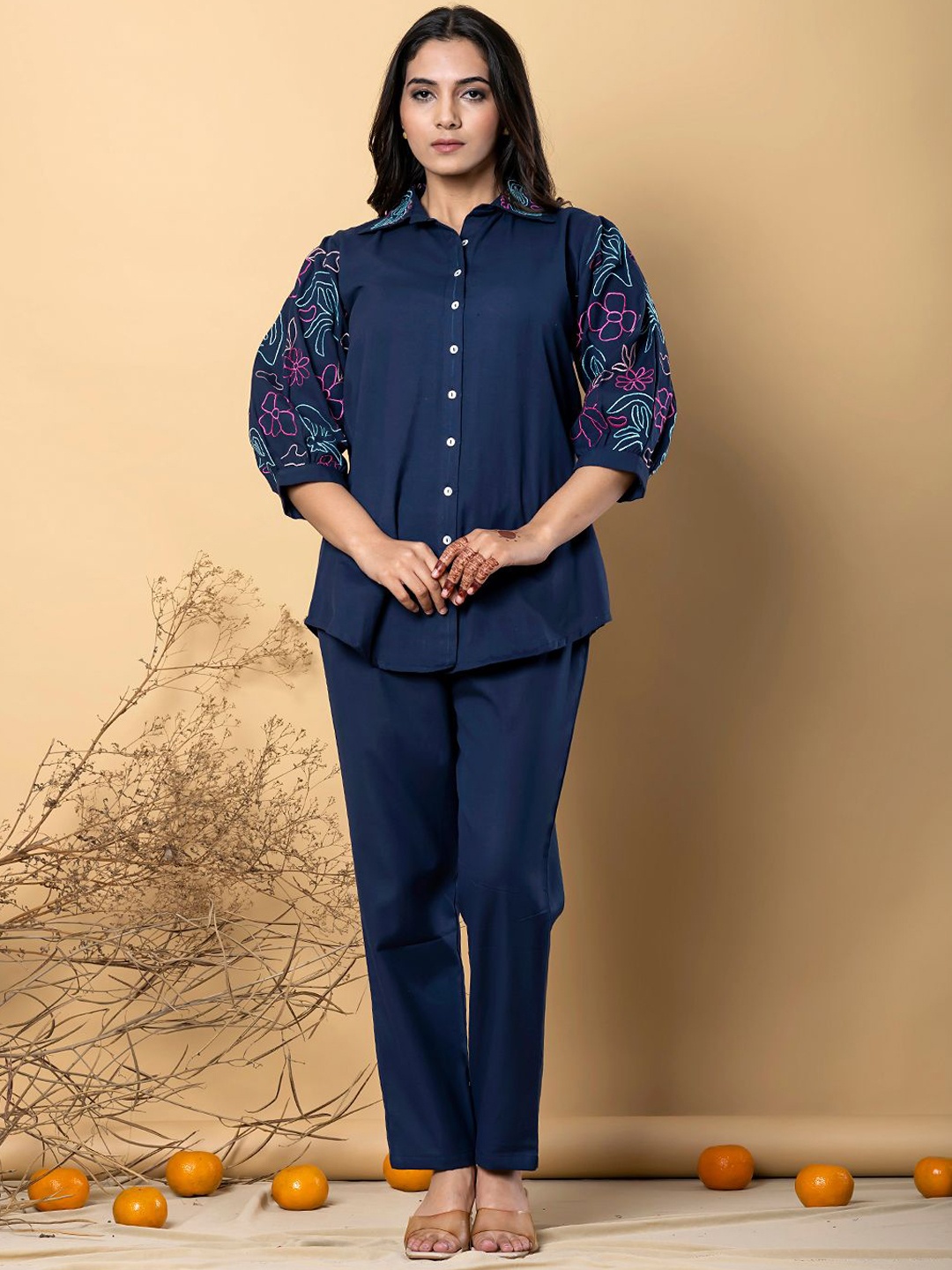 Readiprint Fashions Floral Embroidered Shirt Collar Puffed Sleeves Shirt With Trouser, Navy blue
Readiprint Fashions Floral Embroidered Shirt Collar Puffed Sleeves Shirt With Trouser, Navy blue