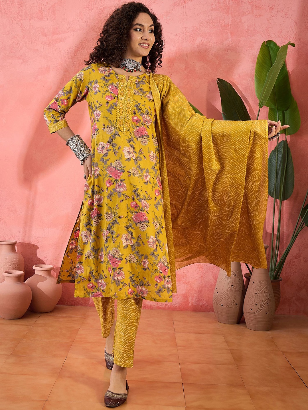 Sangria Floral Printed Notch Neck Pure Cotton Straight Kurta With Trouser & Dupatta, Yellow
Sangria Floral Printed Notch Neck Pure Cotton Straight Kurta With Trouser & Dupatta, Yellow