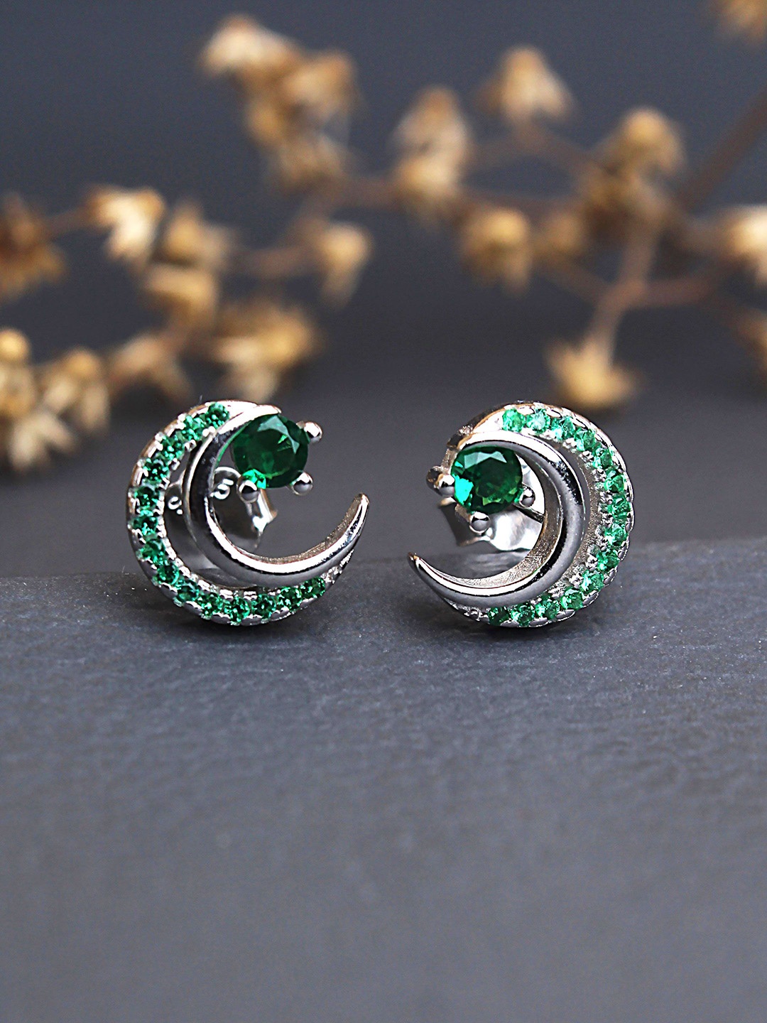 DEVASHREE 925 Silver Rhodium-Plated Cubic Zirconia Studded Crescent Shaped Moon Studs, Green
DEVASHREE 925 Silver Rhodium-Plated Cubic Zirconia Studded Crescent Shaped Moon Studs, Green
