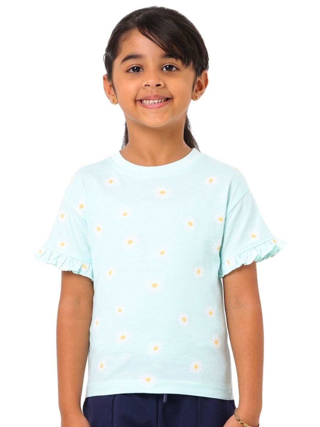 Nuego Kids Girls Floral Printed Bio Finish Round Neck Half Sleeve Cotton T-shirt, Sea green
Nuego Kids Girls Floral Printed Bio Finish Round Neck Half Sleeve Cotton T-shirt, Sea green