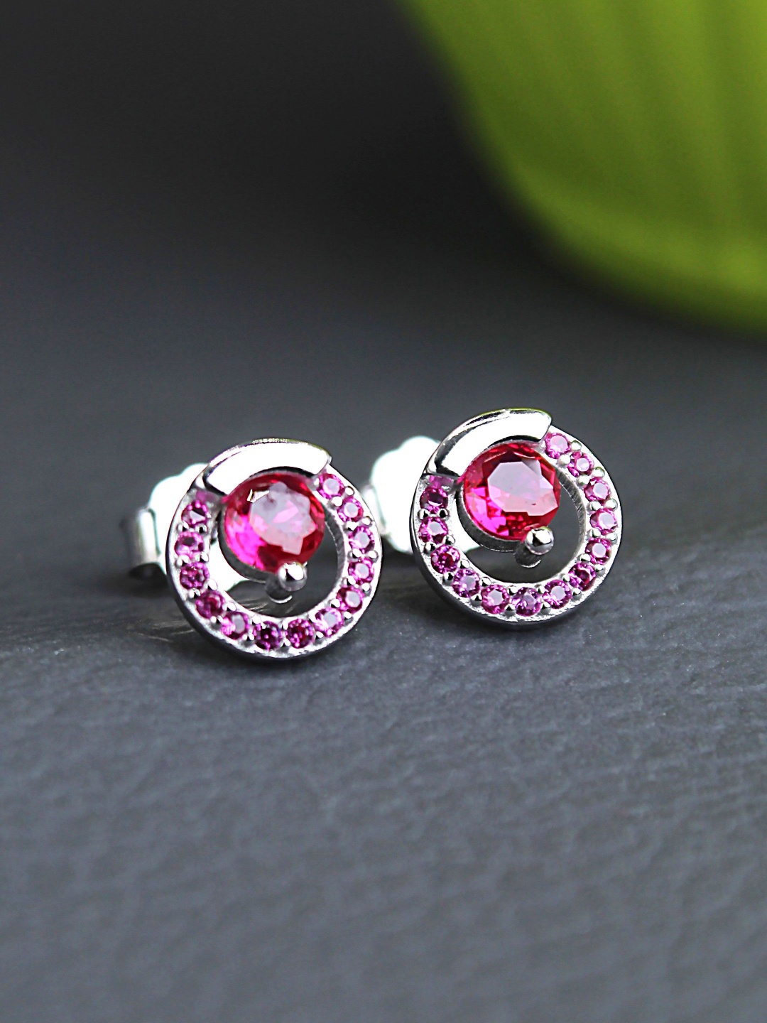 DEVASHREE 925 Sterling Silver Rhodium-Plated Ruby Cubic Zirconia Studded Circular Studs, Red
DEVASHREE 925 Sterling Silver Rhodium-Plated Ruby Cubic Zirconia Studded Circular Studs, Red