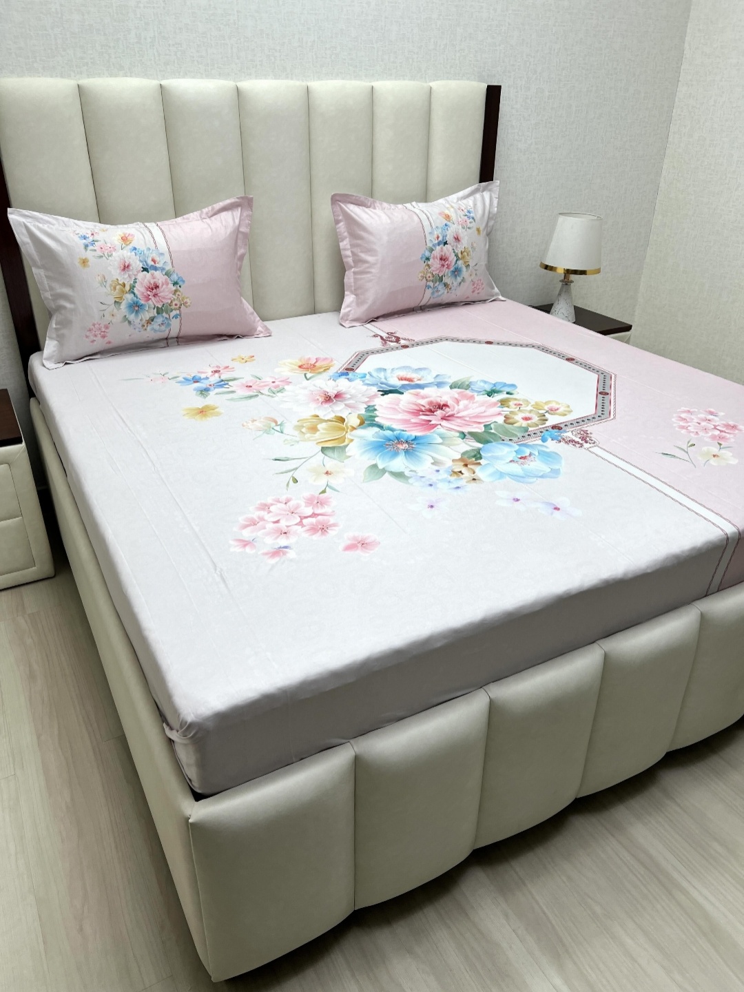Pure Decor Majestic Purple & Blue Printed Cotton 500 TC King Bedsheet Set 2.74 m x 2.74 m
Pure Decor Majestic Purple & Blue Printed Cotton 500 TC King Bedsheet Set 2.74 m x 2.74 m