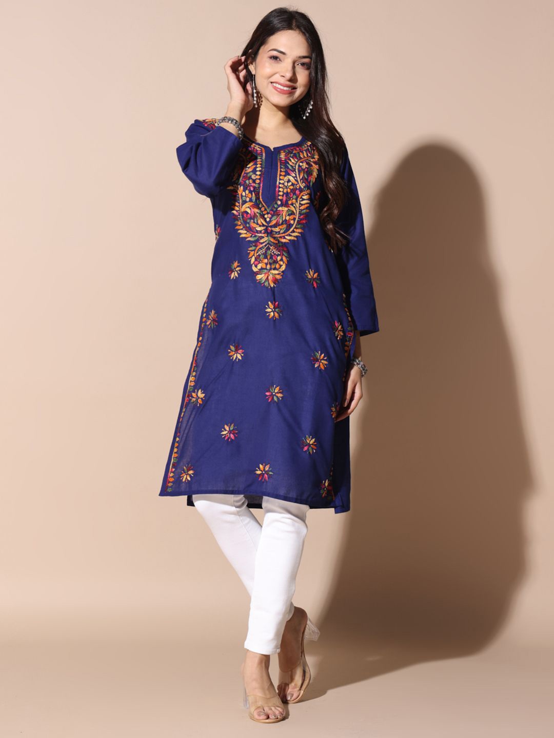 Fashionable Chikan Handikraft Floral Embroidered Chikankari Cotton Straight Kurta, Navy blue
Fashionable Chikan Handikraft Floral Embroidered Chikankari Cotton Straight Kurta, Navy blue