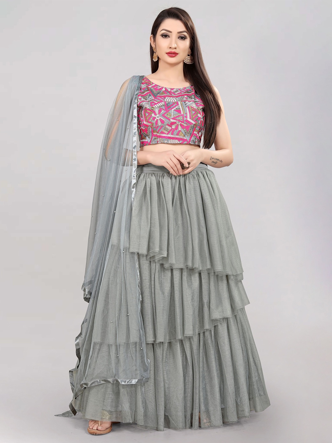 DIVASTRI Floral Embroidered Thread Work Semi-Stitched Lehenga Choli With Dupatta, Grey
DIVASTRI Floral Embroidered Thread Work Semi-Stitched Lehenga Choli With Dupatta, Grey
