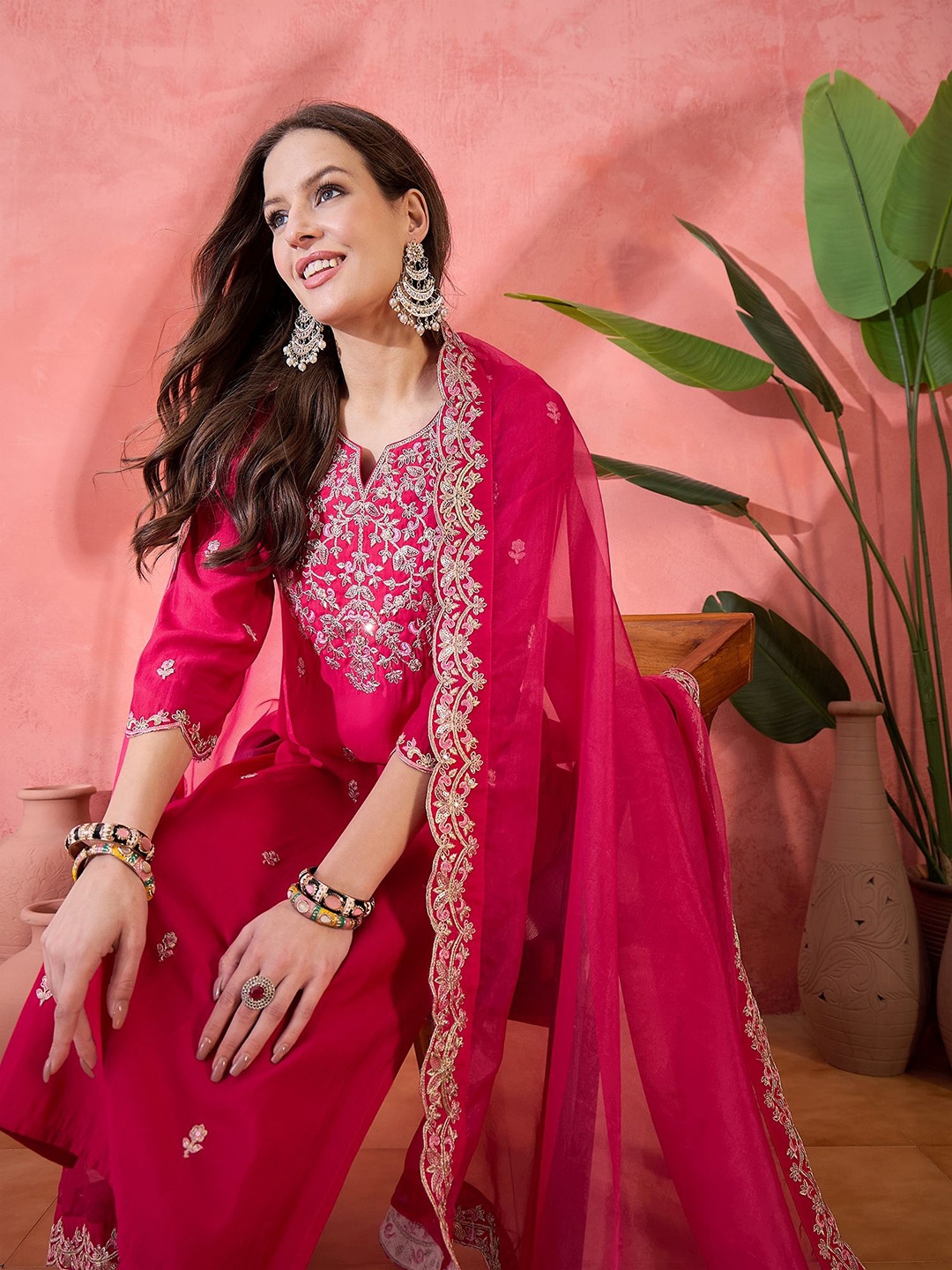 Sangria Floral Embroidered Notch Neck Zari Straight Kurta With Trouser & Dupatta, Pink
Sangria Floral Embroidered Notch Neck Zari Straight Kurta With Trouser & Dupatta, Pink