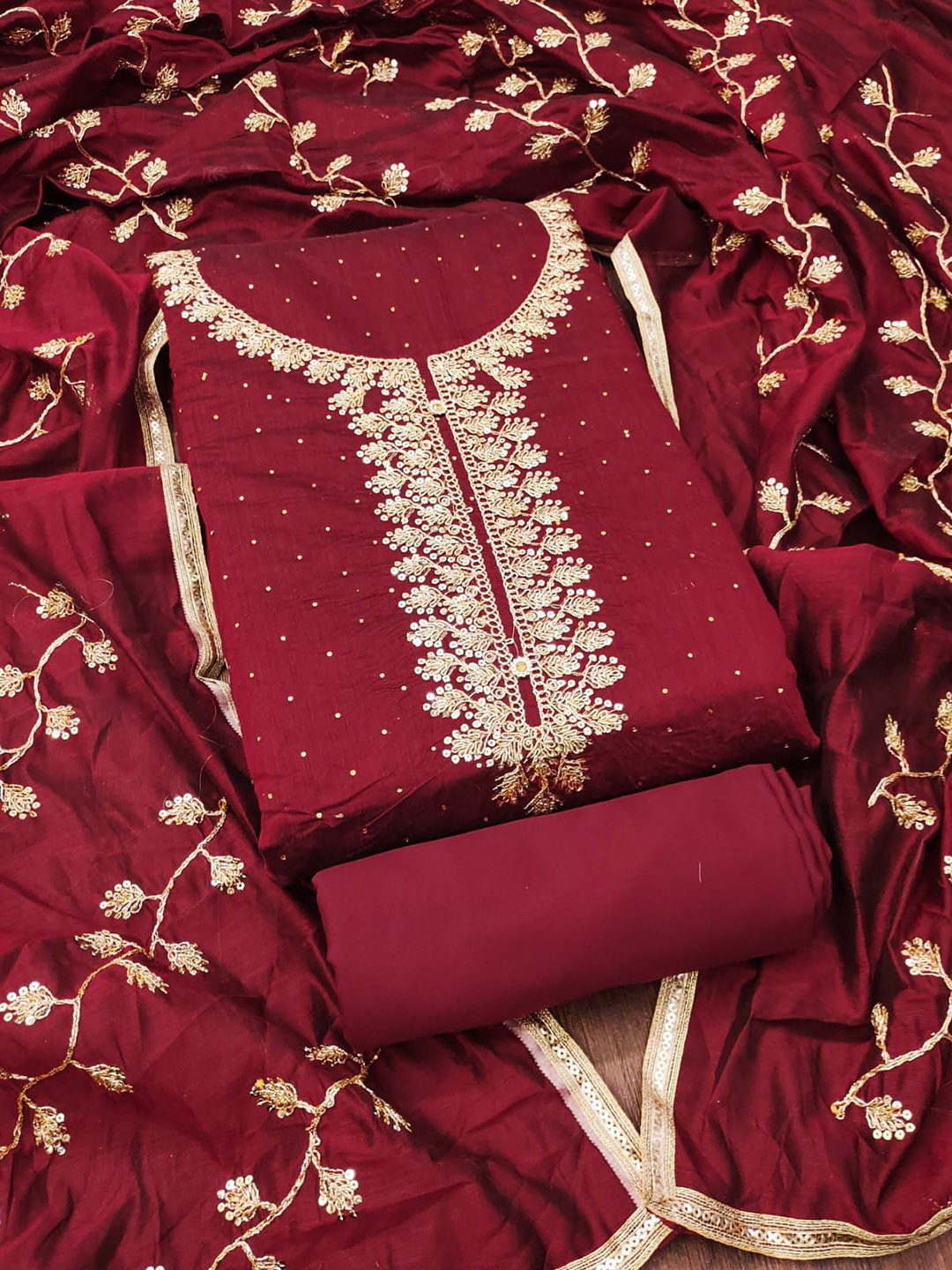 RUDRAA FAB Floral Embroidered Sequinned Unstitched Dress Material, Maroon
RUDRAA FAB Floral Embroidered Sequinned Unstitched Dress Material, Maroon