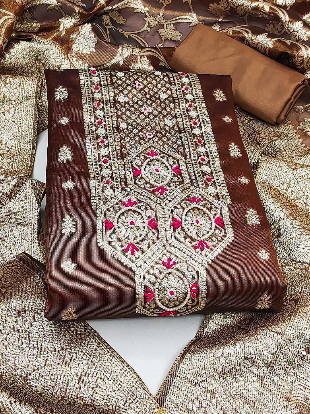 SAINOOR Floral Woven Design Beads And Stones Banarasi Unstitched Dress Material, Brown
SAINOOR Floral Woven Design Beads And Stones Banarasi Unstitched Dress Material, Brown