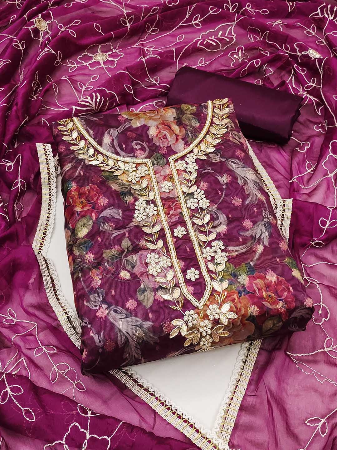 SAINOOR Floral Printed Beads Work Organza Banarasi Unstitched Dress Material, Purple
SAINOOR Floral Printed Beads Work Organza Banarasi Unstitched Dress Material, Purple