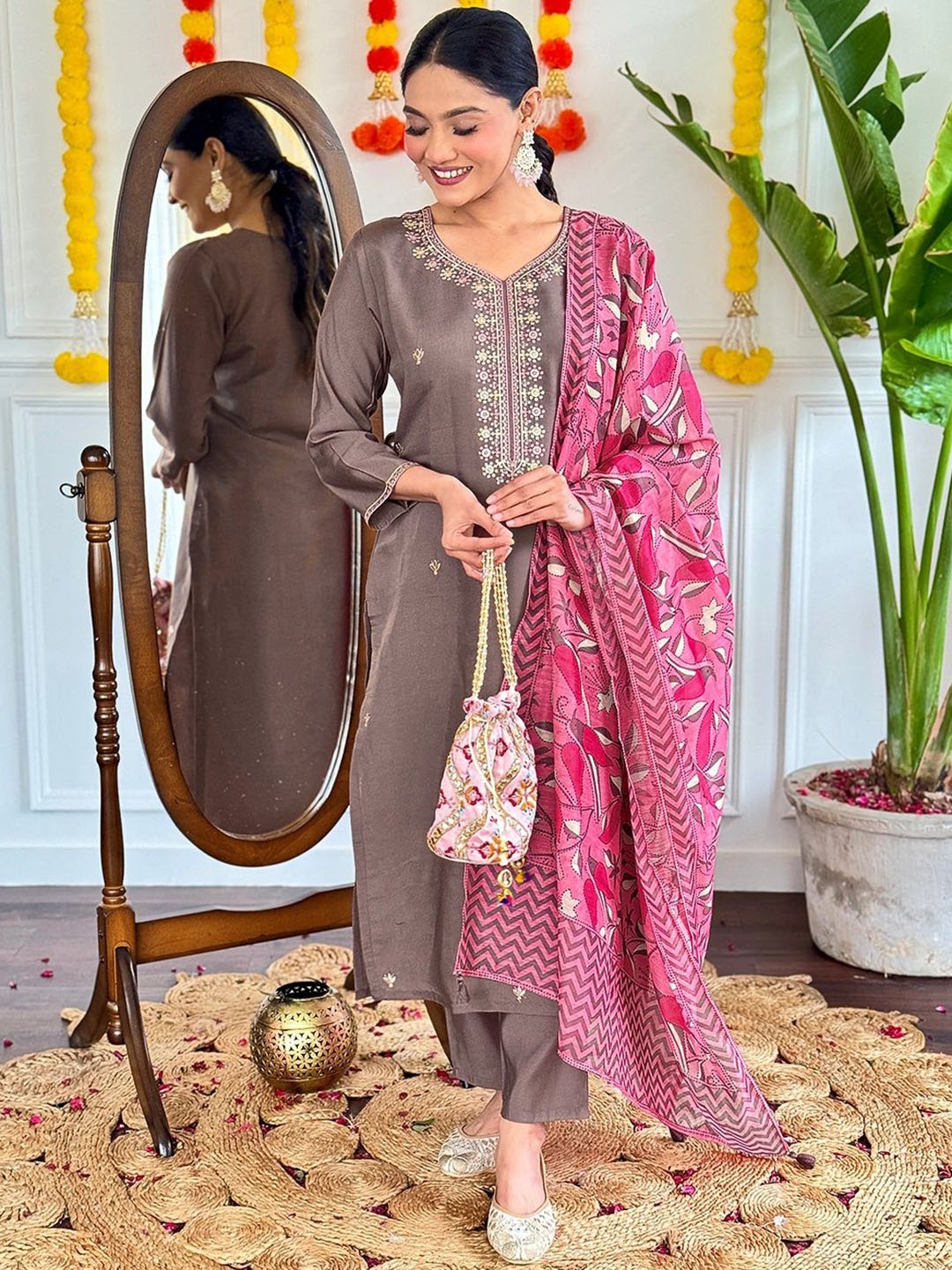 KAUTIK FABRICS Floral Embroidered V-Neck Chanderi Silk Kurta With Trousers And Dupatta, Brown
KAUTIK FABRICS Floral Embroidered V-Neck Chanderi Silk Kurta With Trousers And Dupatta, Brown