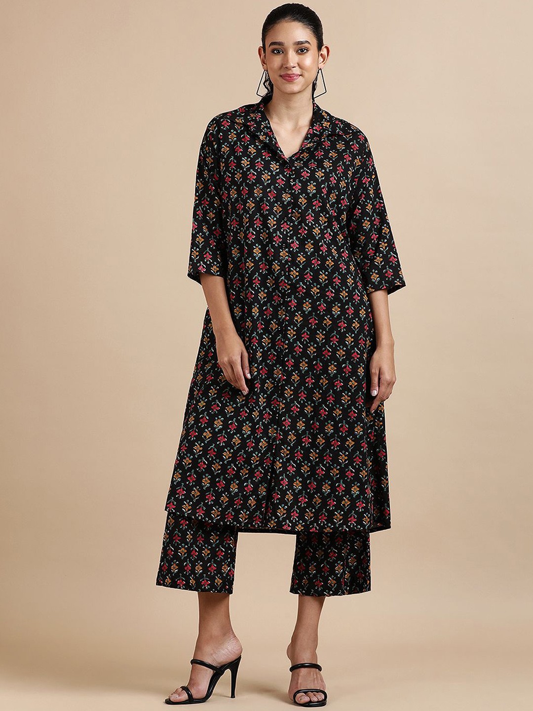 BLACK & BLAH BLAH Floral Printed Shirt Collar Pure Cotton Straight Kurta with Palazzos
BLACK & BLAH BLAH Floral Printed Shirt Collar Pure Cotton Straight Kurta with Palazzos