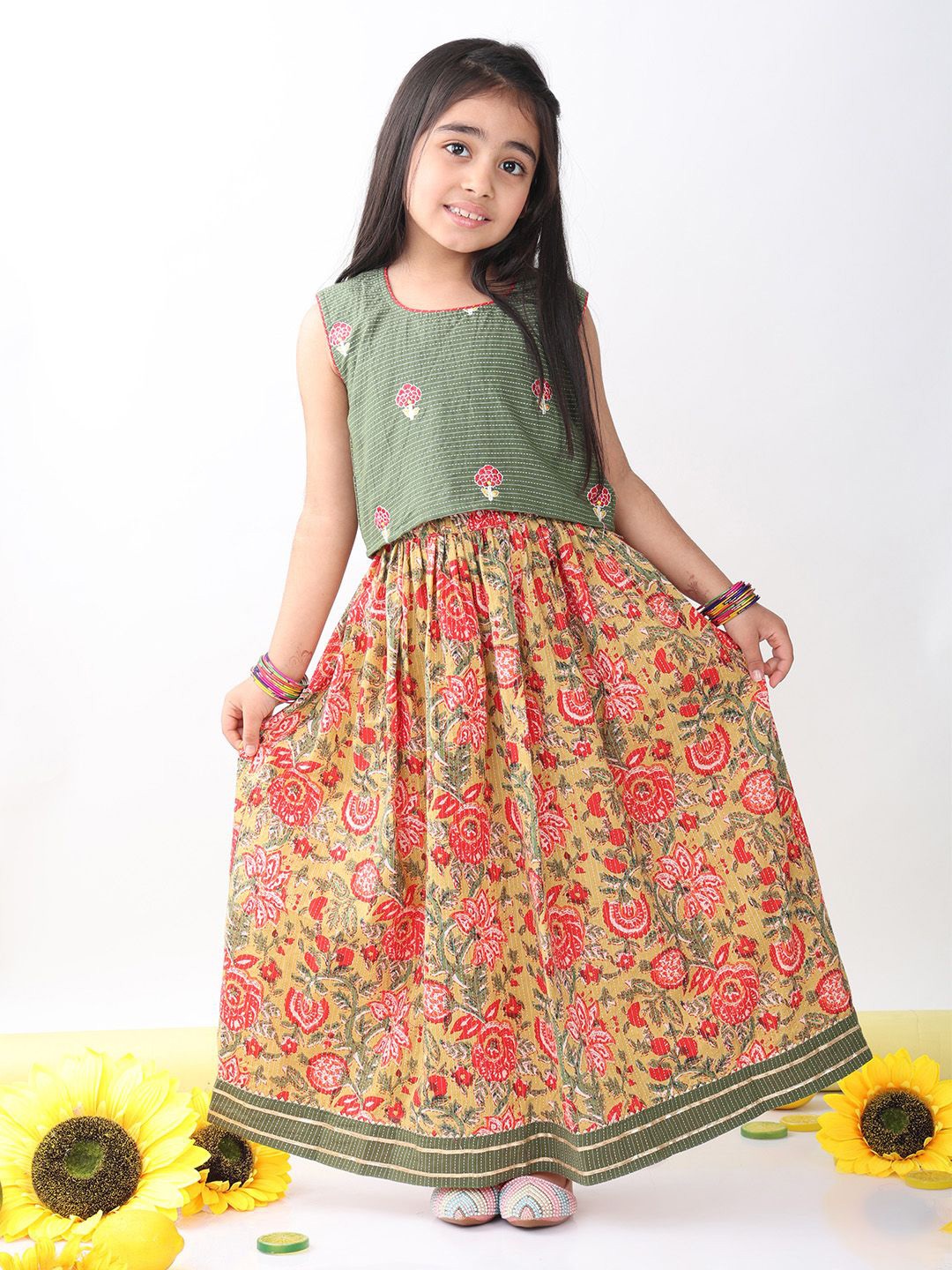 Here&Now X Kinder Kids Girls Floral Printed Ready To Wear Cotton Lehenga & Choli, Green
Here&Now X Kinder Kids Girls Floral Printed Ready To Wear Cotton Lehenga & Choli, Green