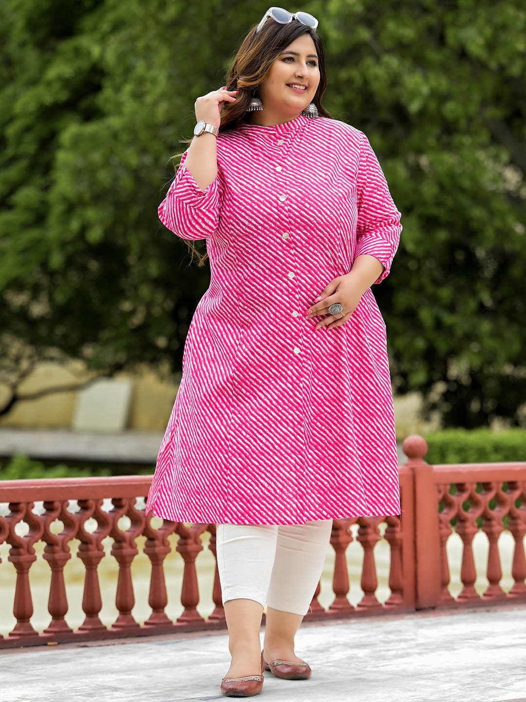 SINSINI Plus Leheriya Printed Mandarin Collar Roll-Up Sleeves Pure Cotton A-Line Kurta, Pink
SINSINI Plus Leheriya Printed Mandarin Collar Roll-Up Sleeves Pure Cotton A-Line Kurta, Pink