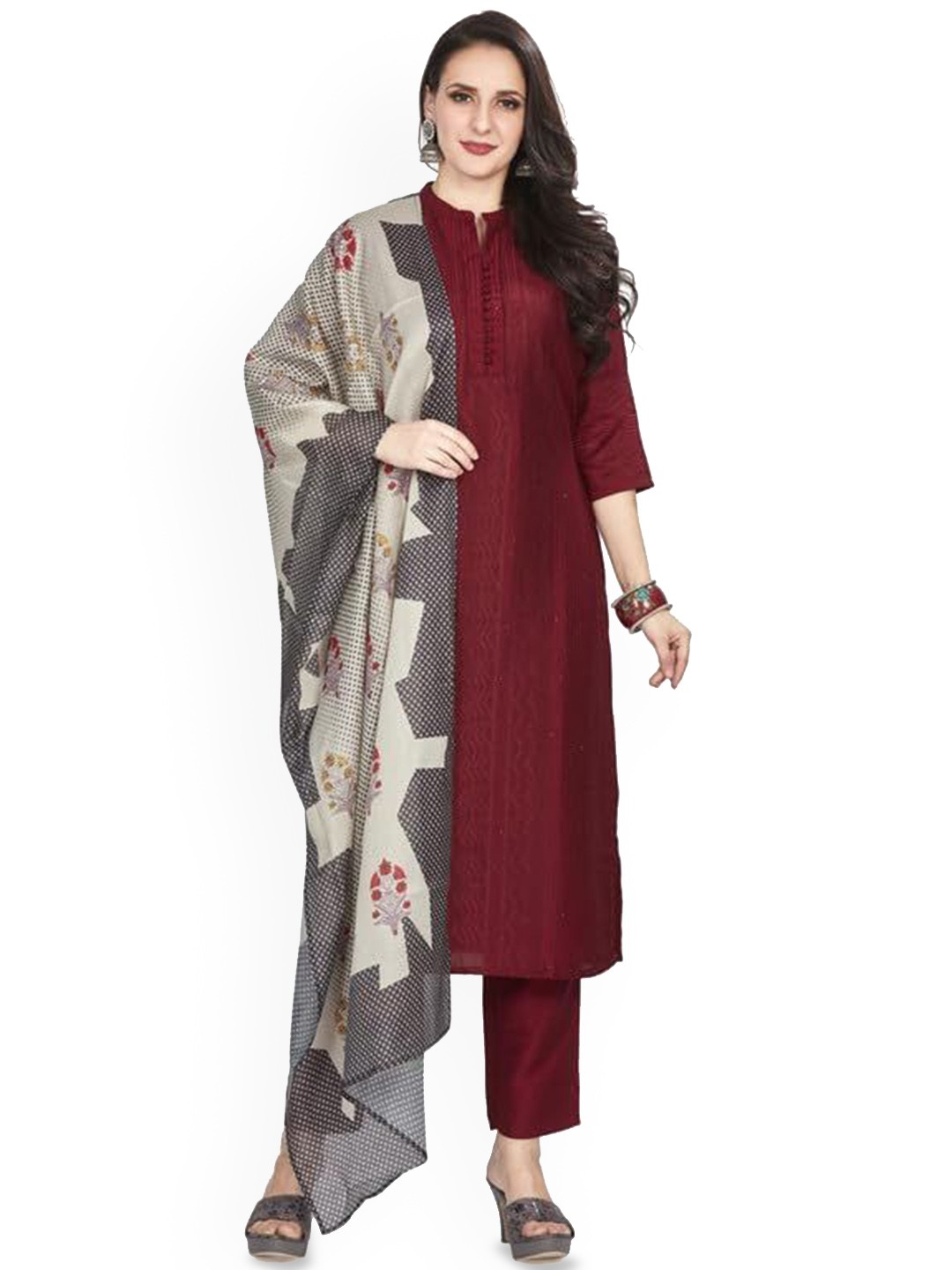 Nioni Geometric Embroidered Chikankari Chanderi Silk Kurta With Trousers And Dupatta, Maroon
Nioni Geometric Embroidered Chikankari Chanderi Silk Kurta With Trousers And Dupatta, Maroon