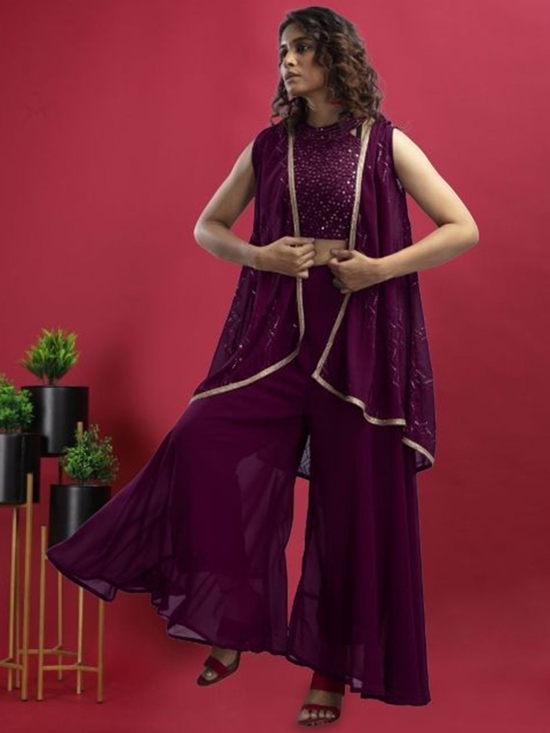 PARROT CREATION Geometric Embroidered Halter Neck Georgette Crop Top With Palazzo & Shrug, Purple
PARROT CREATION Geometric Embroidered Halter Neck Georgette Crop Top With Palazzo & Shrug, Purple