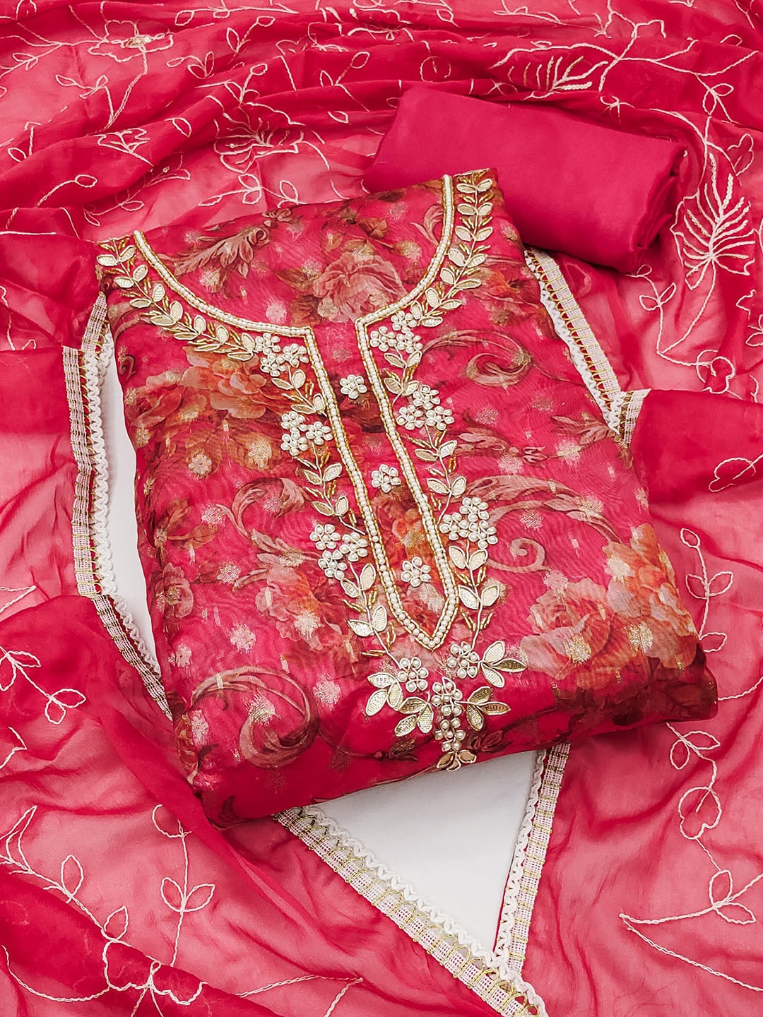 SAINOOR Floral Printed Organza Beads and Stones Banarasi Unstitched Dress Material, Pink
SAINOOR Floral Printed Organza Beads and Stones Banarasi Unstitched Dress Material, Pink