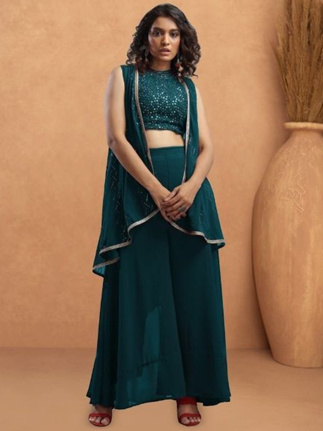 PARROT CREATION Geometric Embroidered Halter Neck Georgette Crop Top With Palazzo & Shrug, Teal
PARROT CREATION Geometric Embroidered Halter Neck Georgette Crop Top With Palazzo & Shrug, Teal