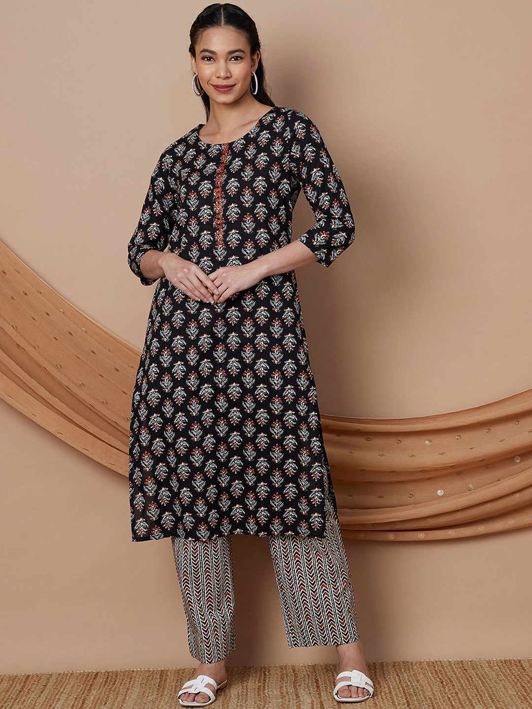 Melange by Lifestyle Floral Printed Block Print Pure Cotton Straight Kurta With Trousers, Black
Melange by Lifestyle Floral Printed Block Print Pure Cotton Straight Kurta With Trousers, Black