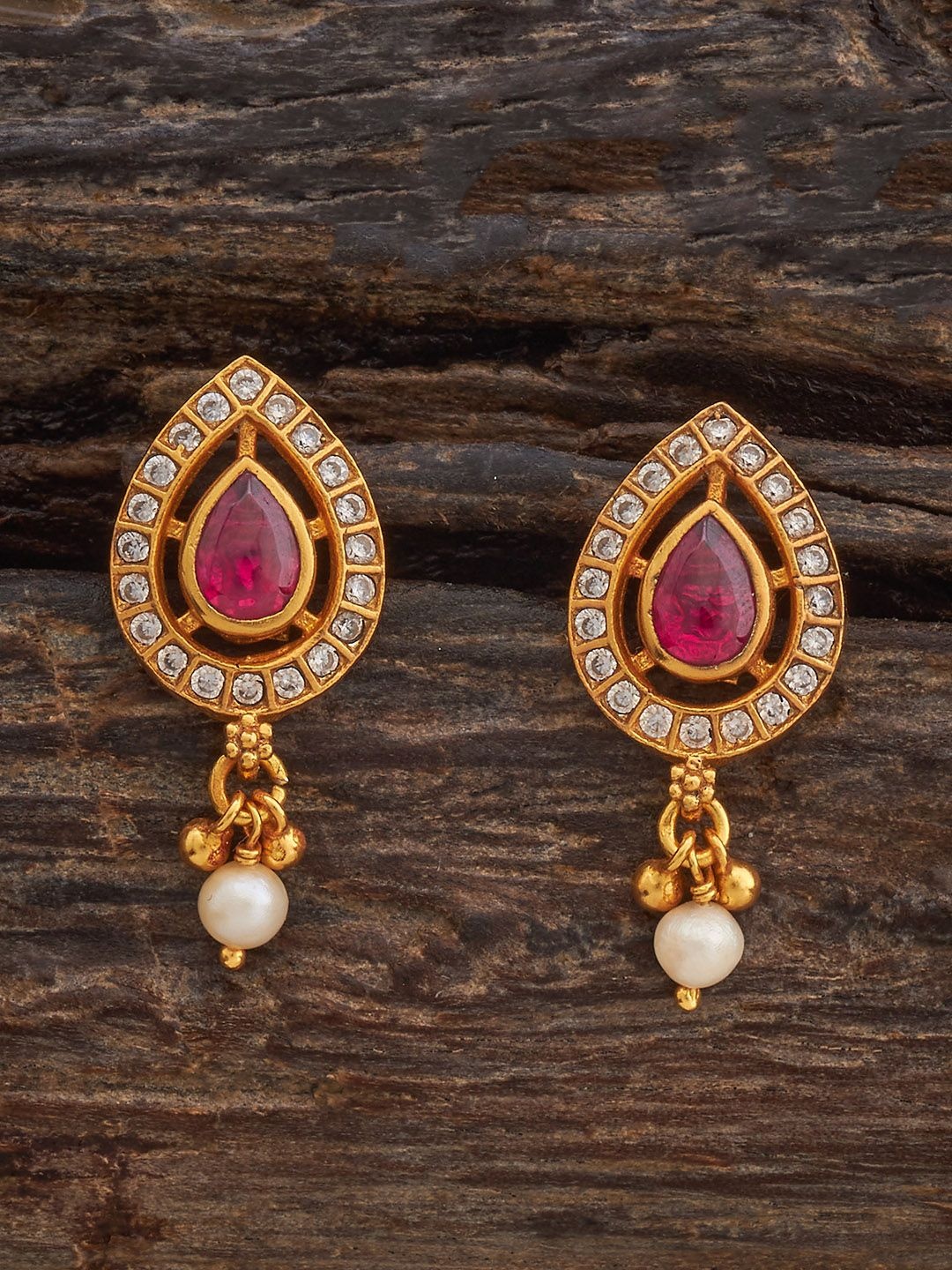 Kushal's Fashion Jewellery 92.5 Sterling Silver Gold-Plated Geometric Zircon Drop Earrings
Kushal's Fashion Jewellery 92.5 Sterling Silver Gold-Plated Geometric Zircon Drop Earrings
