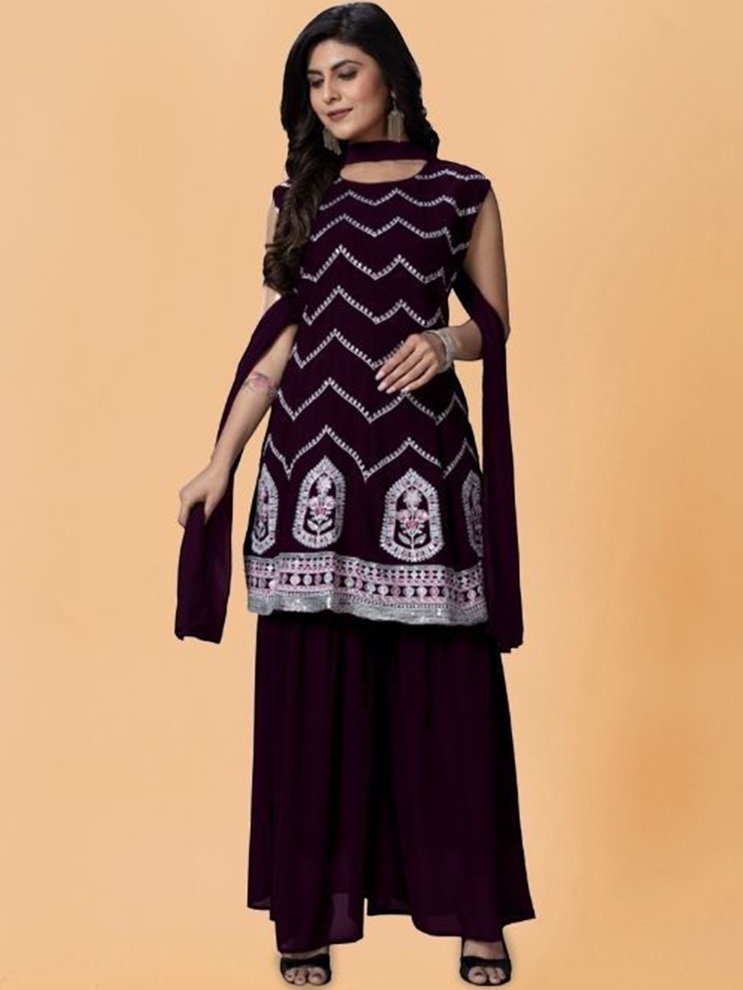 PARROT CREATION Floral Embroidered Sequinned Georgette A-Line Kurti With Sharara & Dupatta, Purple
PARROT CREATION Floral Embroidered Sequinned Georgette A-Line Kurti With Sharara & Dupatta, Purple
