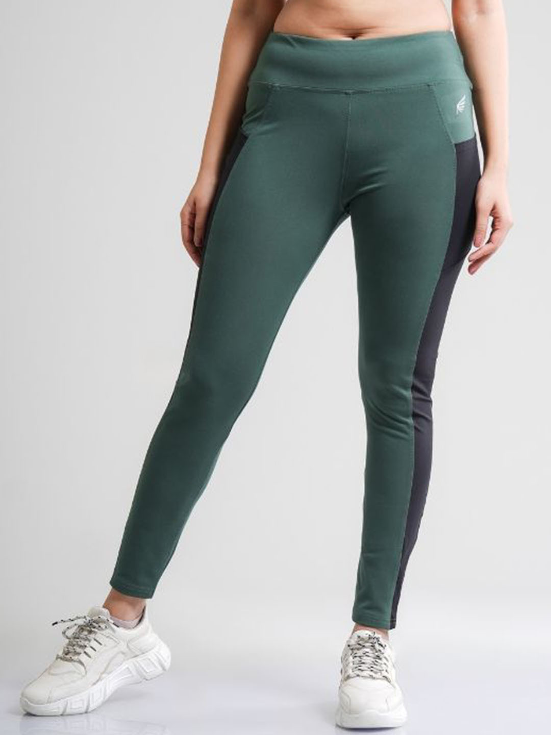 FLURR Ankle length Seamless Tight, Green
FLURR Ankle length Seamless Tight, Green
