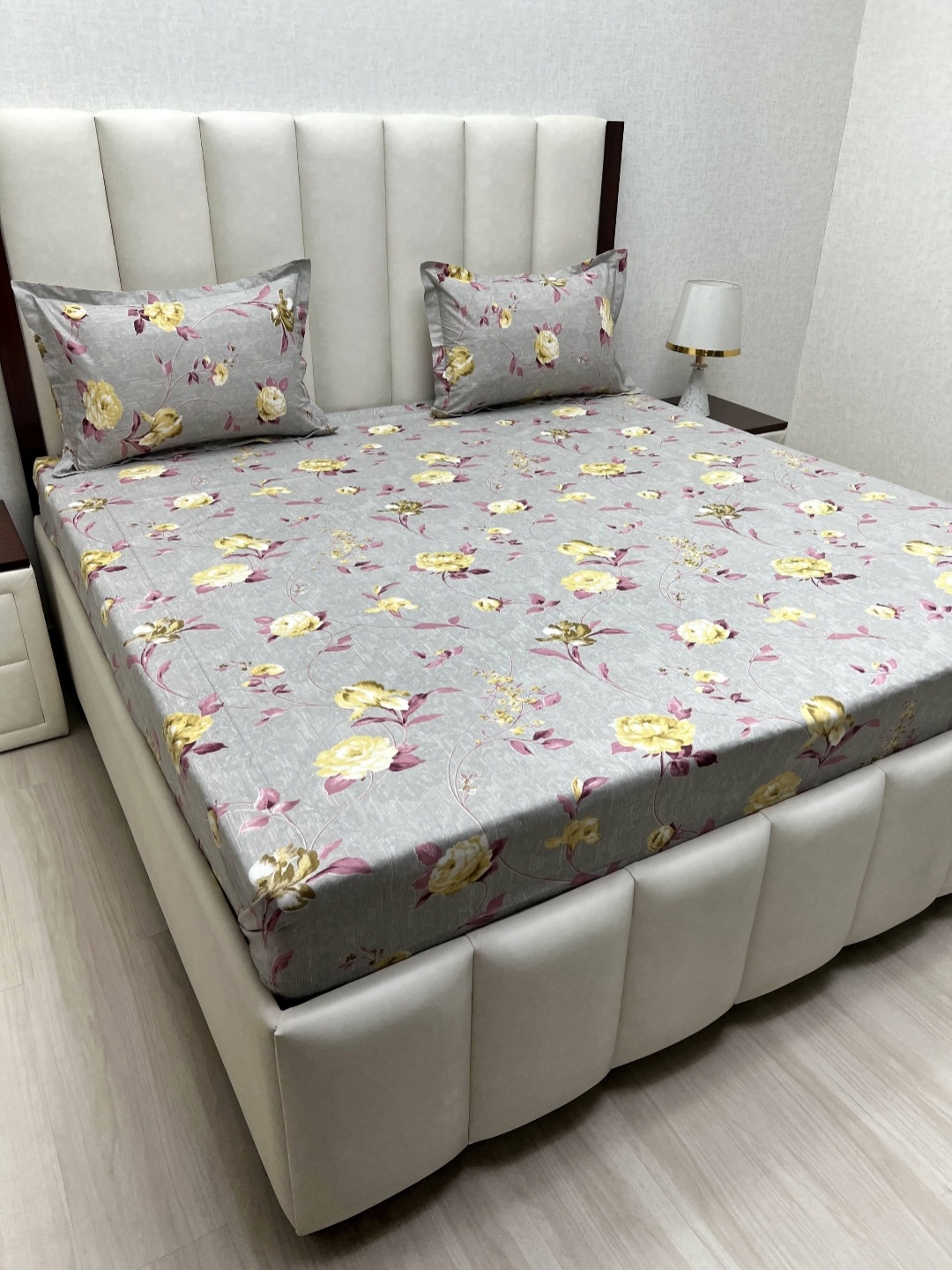 Pure Decor Velar Grey & Yellow Printed Pure Cotton 380TC King Bedsheet Set 2.74 m x 3.04 m
Pure Decor Velar Grey & Yellow Printed Pure Cotton 380TC King Bedsheet Set 2.74 m x 3.04 m