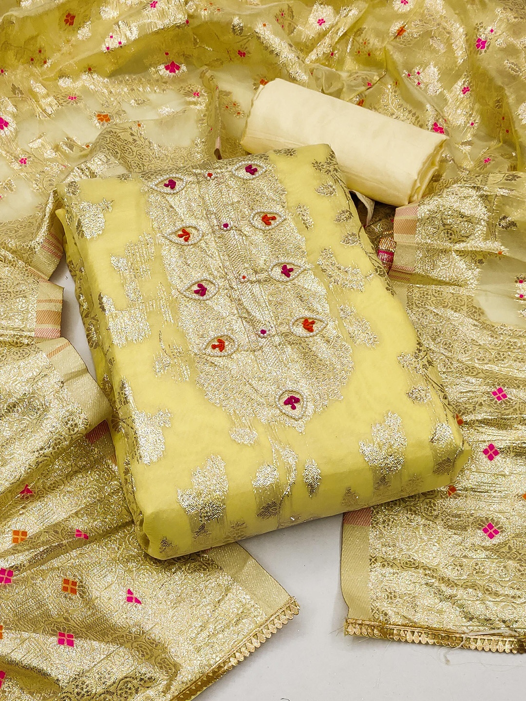 SAINOOR Floral Woven Design Beads And Stones Banarasi Semi-Stitched Dress Material, Yellow
SAINOOR Floral Woven Design Beads And Stones Banarasi Semi-Stitched Dress Material, Yellow