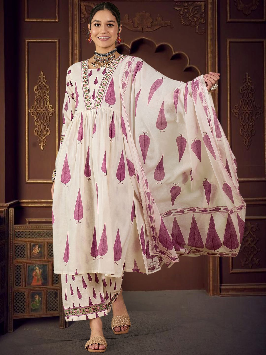Sangria Embroidered With Floral Printed V-Neck Pure Cotton Kurta & Palazzos With Dupatta, Pink
Sangria Embroidered With Floral Printed V-Neck Pure Cotton Kurta & Palazzos With Dupatta, Pink