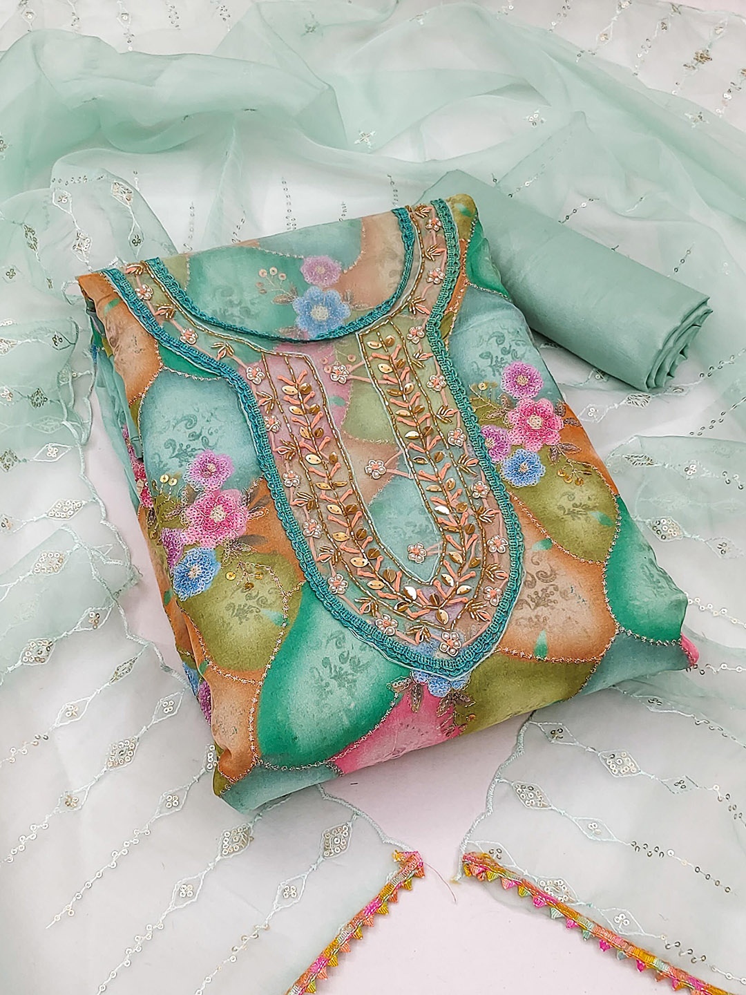 SAINOOR Floral Embroidered Beads & Stones Organza Semi-Stiched Dress Material, Green
SAINOOR Floral Embroidered Beads & Stones Organza Semi-Stiched Dress Material, Green