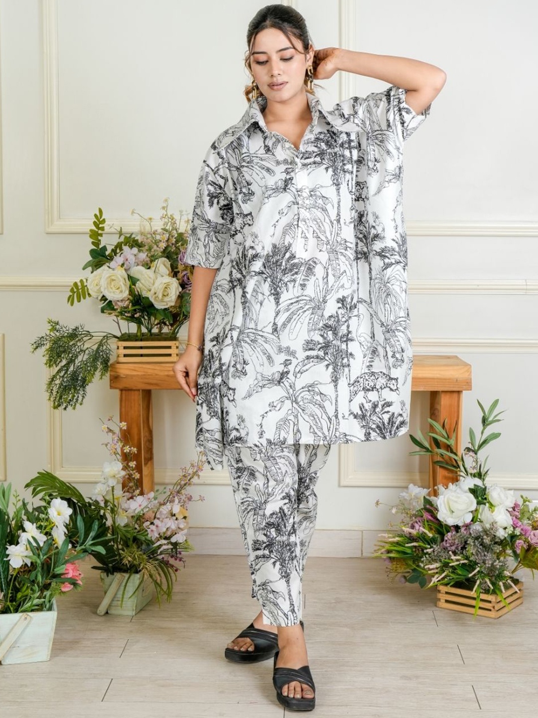 MOTHERHOOD BY SNEHAL Maternity Printed Pure Cotton Shirt Collar Tunic With Trousers, Black
MOTHERHOOD BY SNEHAL Maternity Printed Pure Cotton Shirt Collar Tunic With Trousers, Black