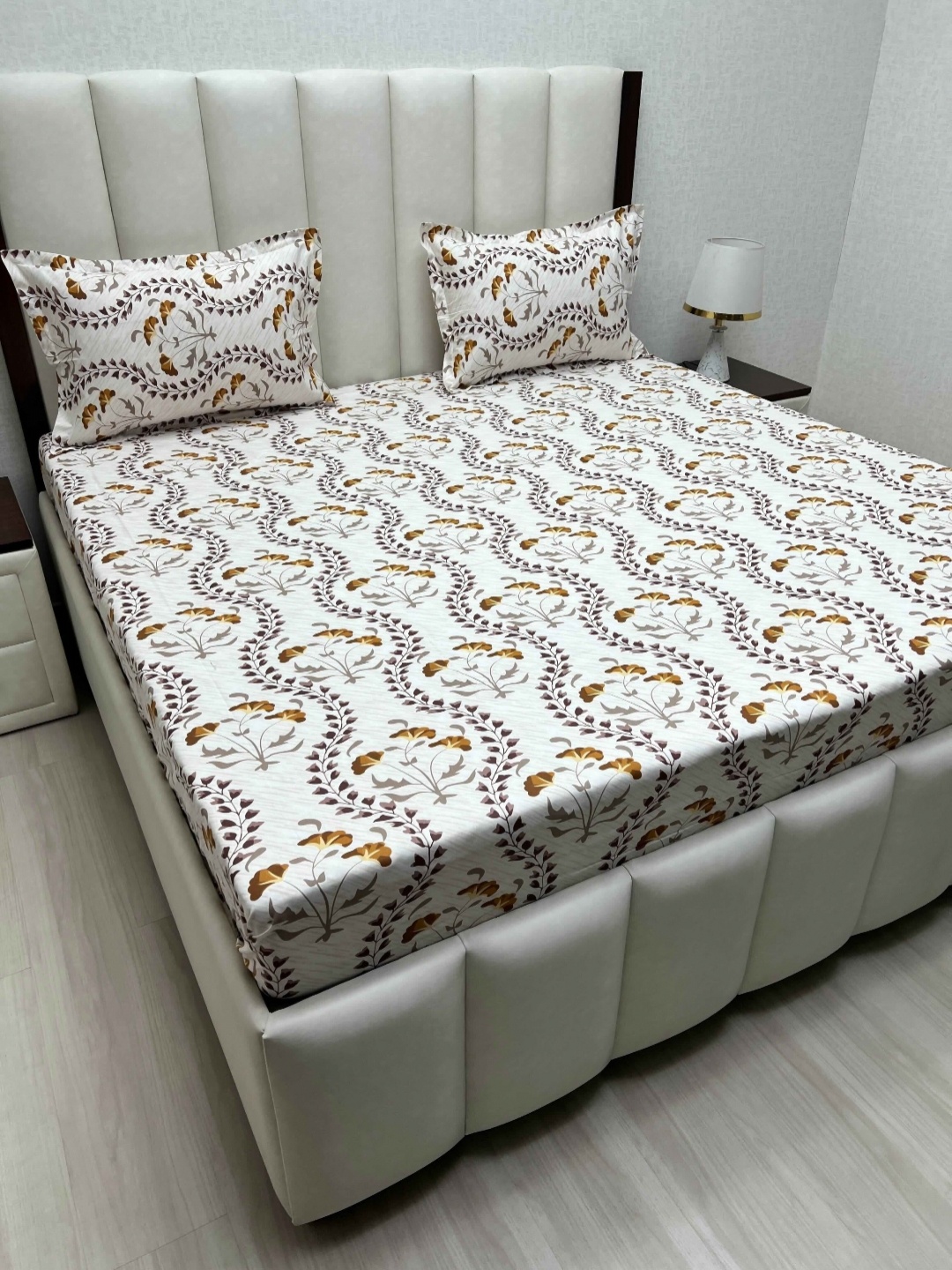 Pure Decor Velar White & Brown Printed Cotton 380 TC King Bedsheet Set 2.74 m x 3.04m
Pure Decor Velar White & Brown Printed Cotton 380 TC King Bedsheet Set 2.74 m x 3.04m