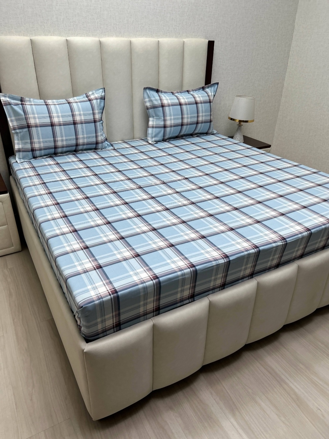 Pure Decor Velar Blue Printed Pure Cotton 350TC King Bedsheet Sets 2.74 m x 3.04 m
Pure Decor Velar Blue Printed Pure Cotton 350TC King Bedsheet Sets 2.74 m x 3.04 m