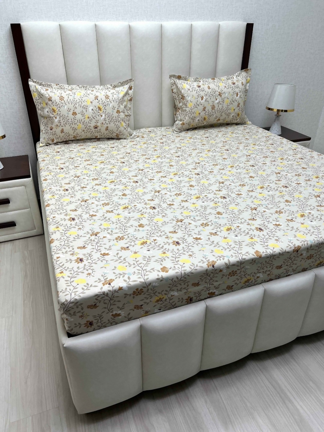 Pure Decor Velar Brown Printed Pure Cotton 250 TC Super King Bedsheet Set- 2.74 m x 3.04 m
Pure Decor Velar Brown Printed Pure Cotton 250 TC Super King Bedsheet Set- 2.74 m x 3.04 m