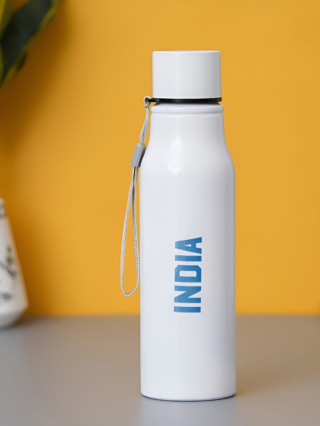 FanCode Blue & White Stainless Steel Typography Single Wall Vacuum Water Bottle 750 ml
FanCode Blue & White Stainless Steel Typography Single Wall Vacuum Water Bottle 750 ml