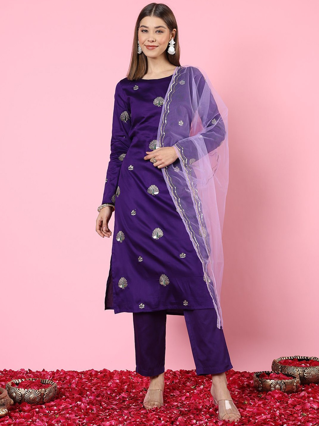 Anouk Ethnic Motifs Embroidered Sequinned Jam Satin Kurta With Trousers And Dupatta, Purple
Anouk Ethnic Motifs Embroidered Sequinned Jam Satin Kurta With Trousers And Dupatta, Purple
