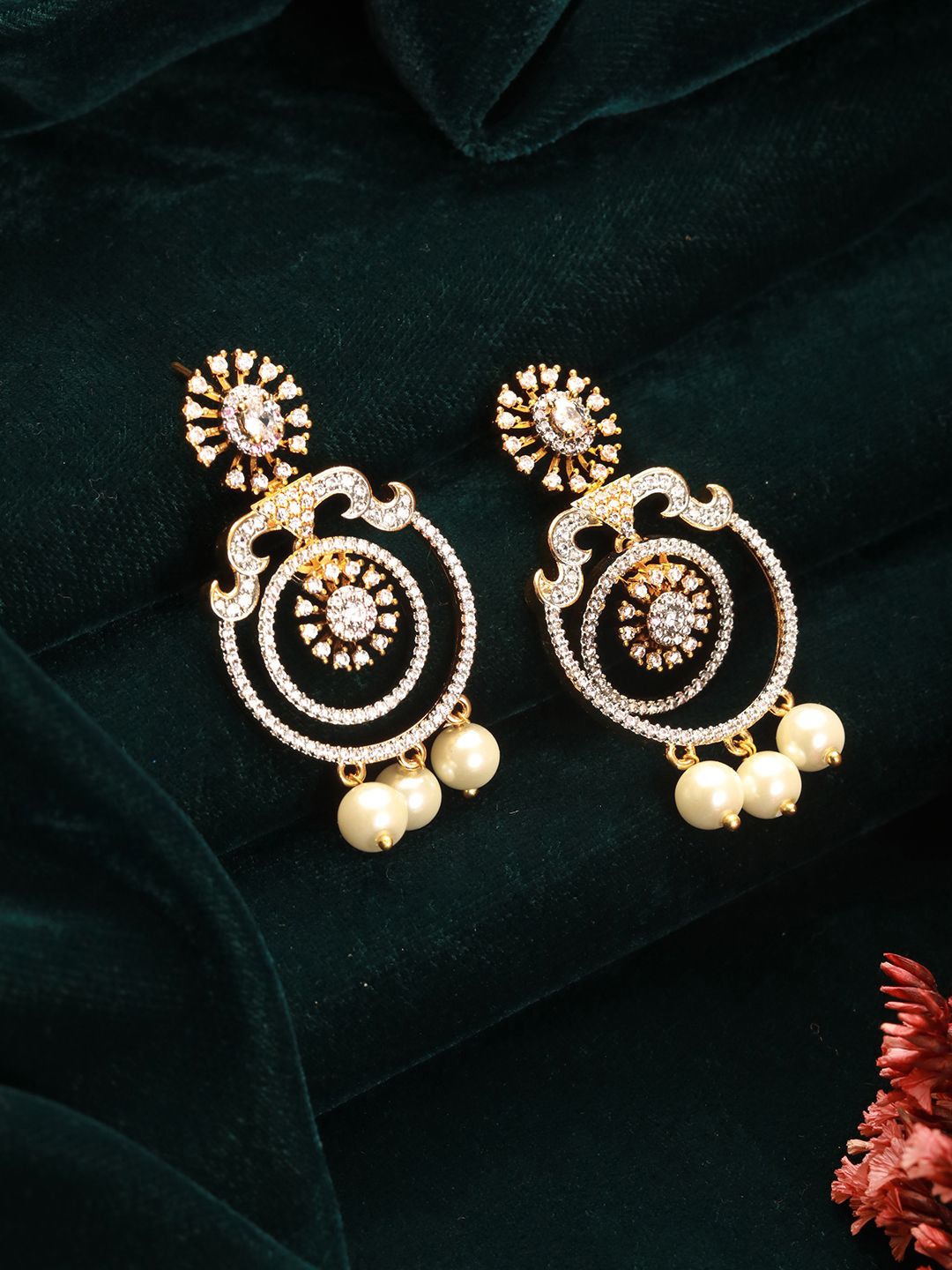Saraf RS Jewellery Gold-Plated Cubic Zirconia Studded Contemporary Shaped Drop Earrings
Saraf RS Jewellery Gold-Plated Cubic Zirconia Studded Contemporary Shaped Drop Earrings