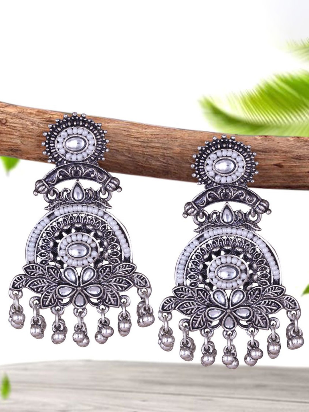 DIVASTRI Silver-Plated Pearls Beaded & Kundan Studded Contemporary Oxidised Drop Earrings
DIVASTRI Silver-Plated Pearls Beaded & Kundan Studded Contemporary Oxidised Drop Earrings