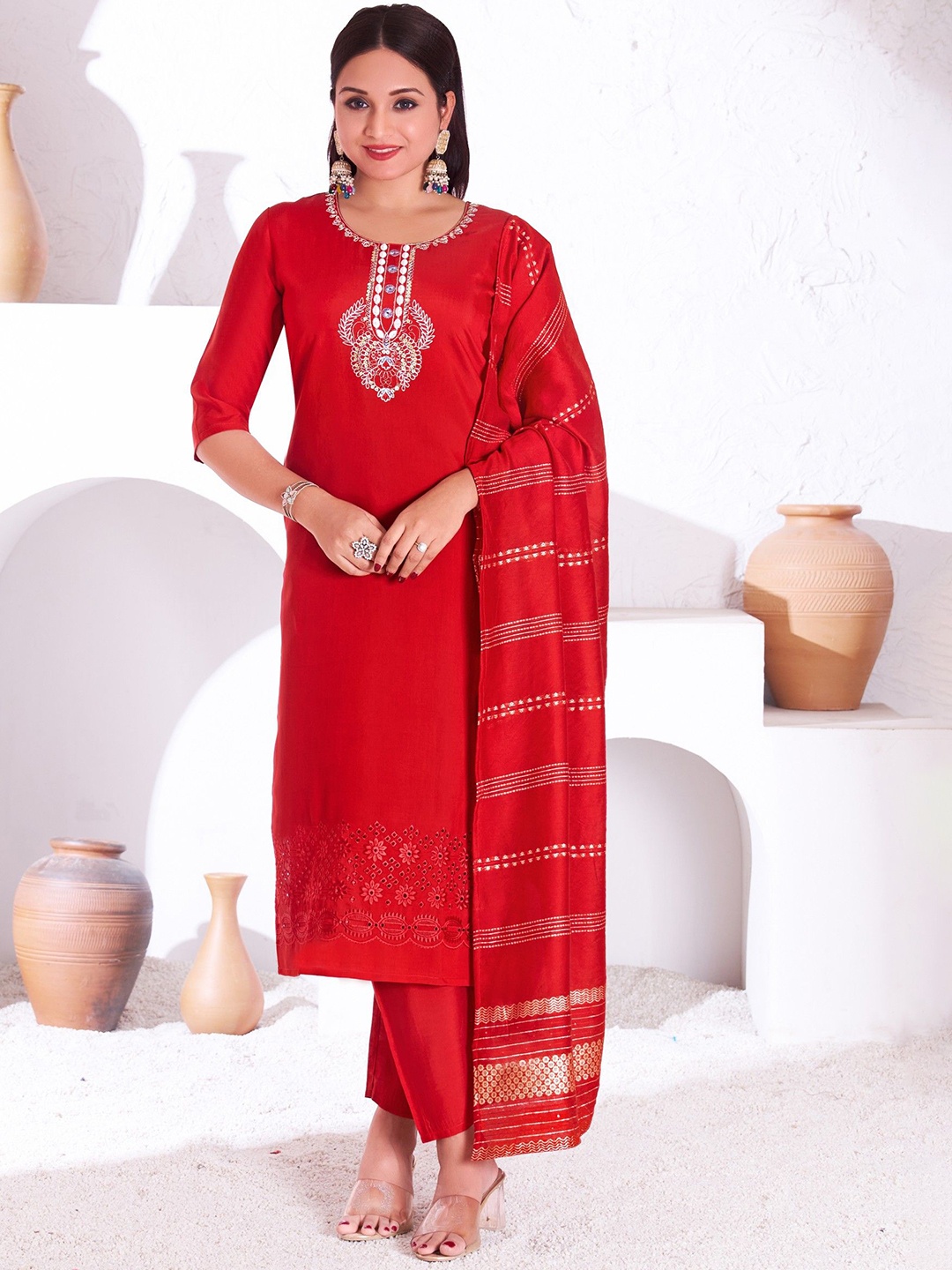 SARVAGNA Floral Yoke Design Sequinned Chanderi Silk Kurta With Trousers & Dupatta, Red
SARVAGNA Floral Yoke Design Sequinned Chanderi Silk Kurta With Trousers & Dupatta, Red