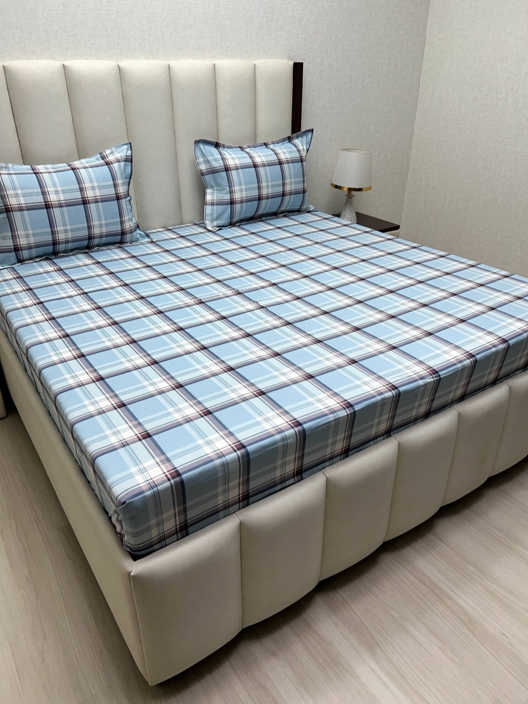 Pure Decor Velar Blue Checked Cotton 400 TC Super King Size Bedsheet Set 2.74 m x 3.04 m
Pure Decor Velar Blue Checked Cotton 400 TC Super King Size Bedsheet Set 2.74 m x 3.04 m