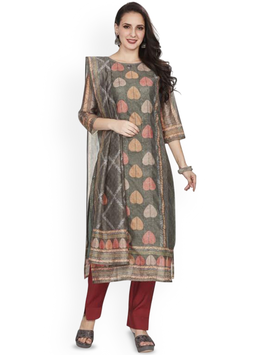 Nioni Floral Printed Boat Neck Chanderi Silk Straight Kurta With Trousers & Dupatta, Olive
Nioni Floral Printed Boat Neck Chanderi Silk Straight Kurta With Trousers & Dupatta, Olive